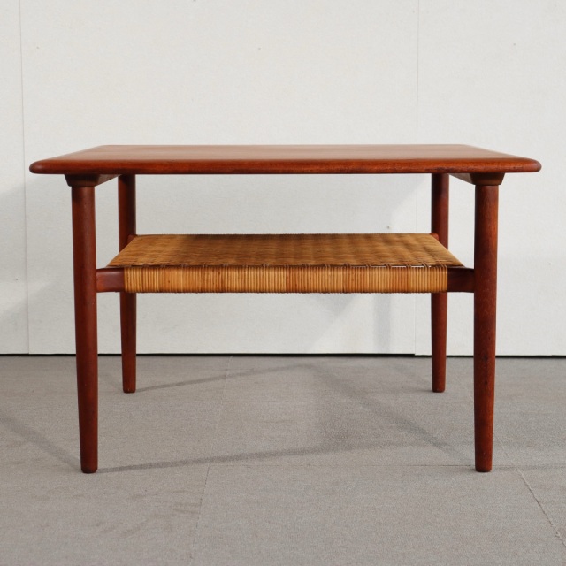 カート・ウストヴィKurt Ostervigのコーヒーテーブル