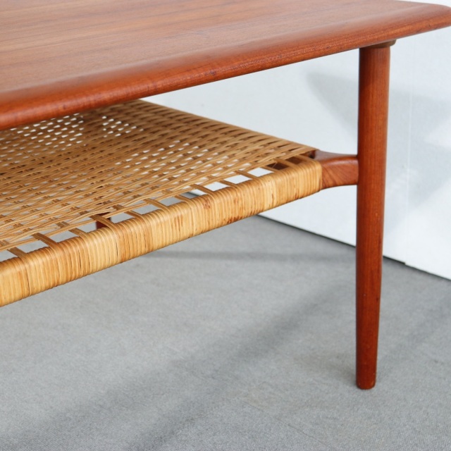 カート・ウストヴィKurt Ostervigのコーヒーテーブル