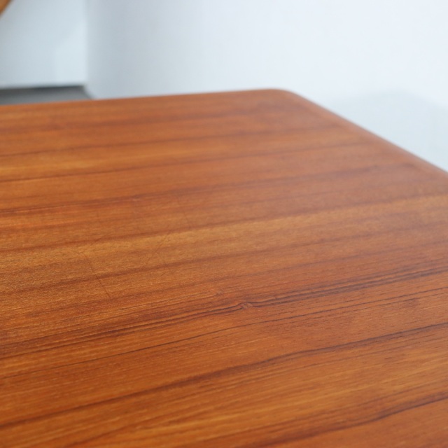 カート・ウストヴィKurt Ostervigのコーヒーテーブル