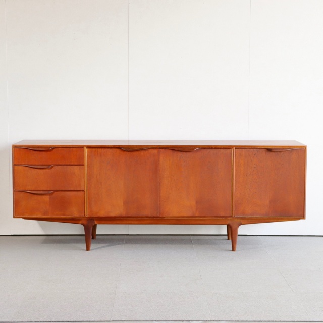 マッキントッシュMacintoshのサイドボード