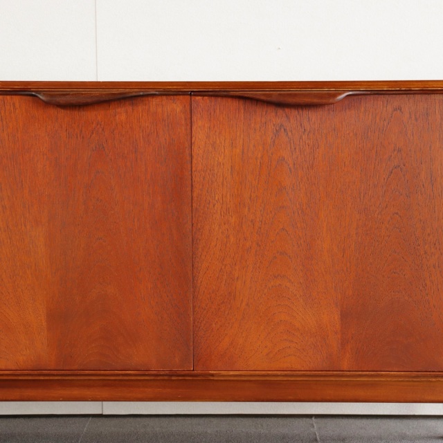 マッキントッシュMacintoshのサイドボード