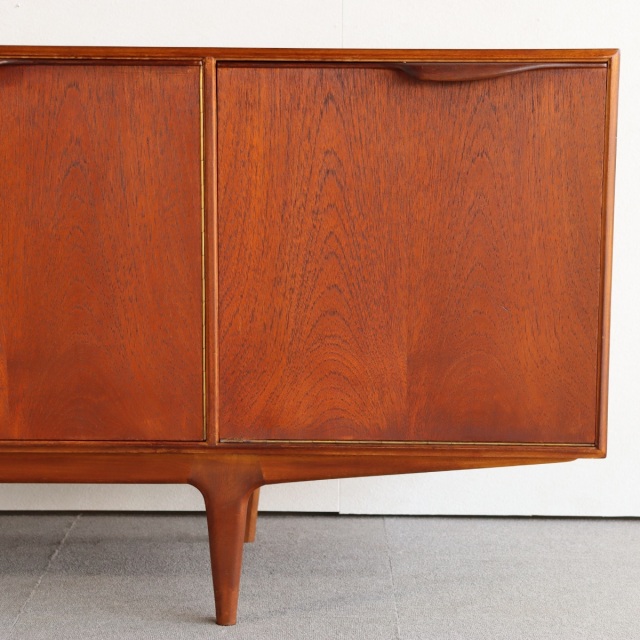 マッキントッシュMacintoshのサイドボード