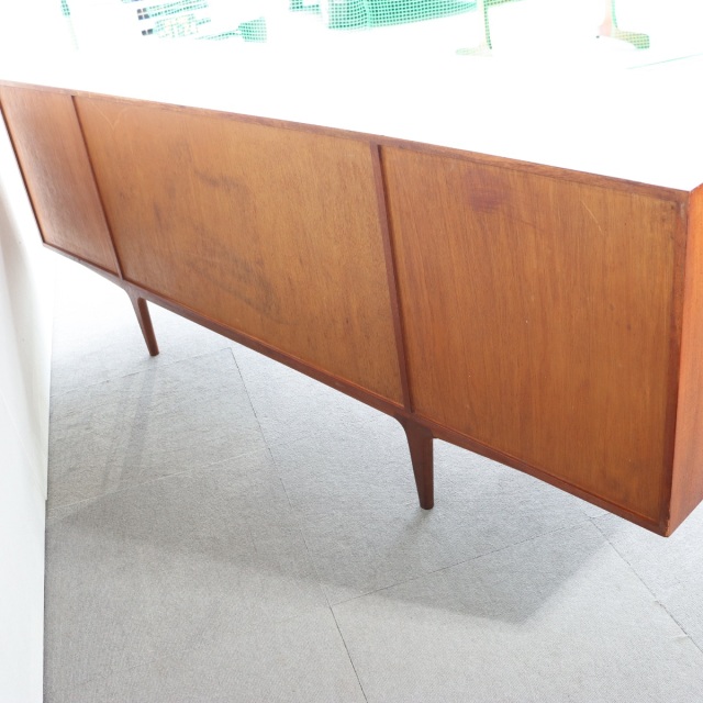 マッキントッシュMacintoshのサイドボード