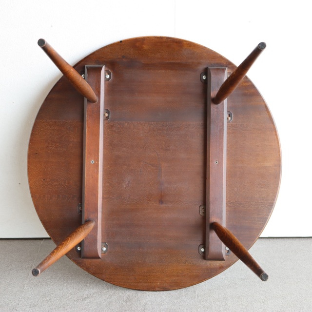 アーコールERCOLのコーヒーテーブル