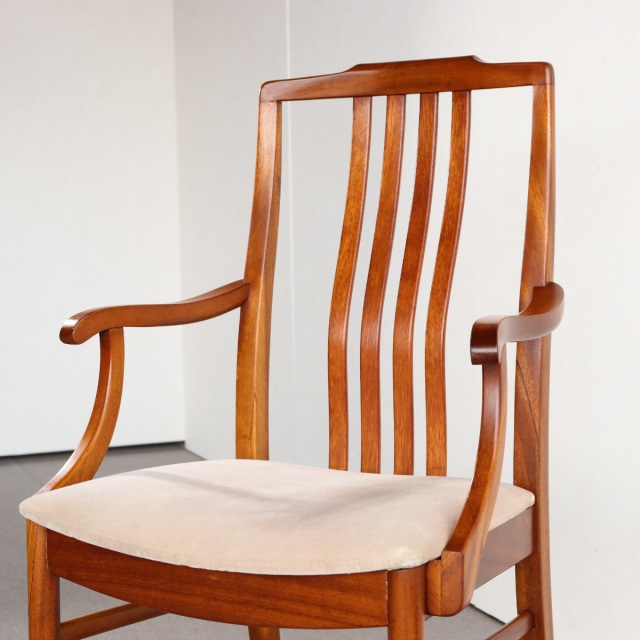 ベイスクラフトBEITHCRAFTのダイニングチェア