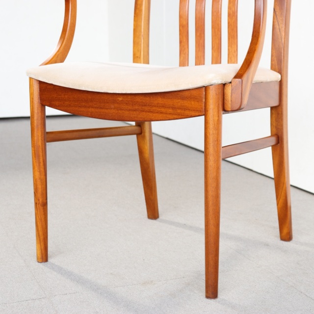 ベイスクラフトBEITHCRAFTのダイニングチェア