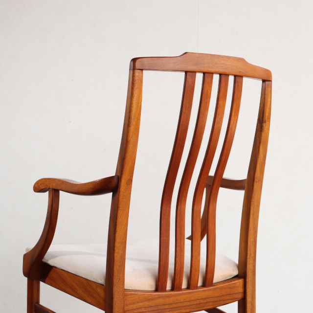 ベイスクラフトBEITHCRAFTのダイニングチェア