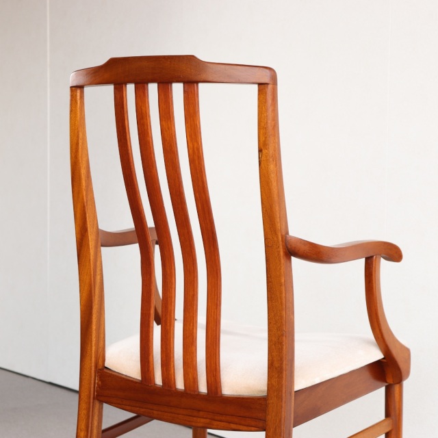 ベイスクラフトBEITHCRAFTのダイニングチェア