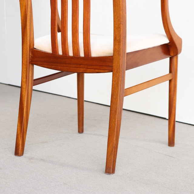 ベイスクラフトBEITHCRAFTのダイニングチェア