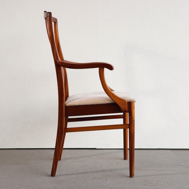 ベイスクラフトBEITHCRAFTのダイニングチェア
