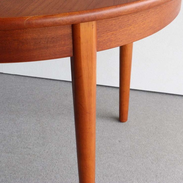 木製のオーバルヴィンテージダイニングテーブル、24081