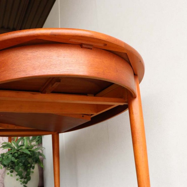 木製のオーバルヴィンテージダイニングテーブル、24081