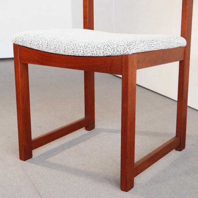 英国ヴィンテージのチーク材のチェア