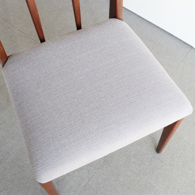 ヤンガーYoungerDesign by John HerbertのFonsecaダイニングチェア