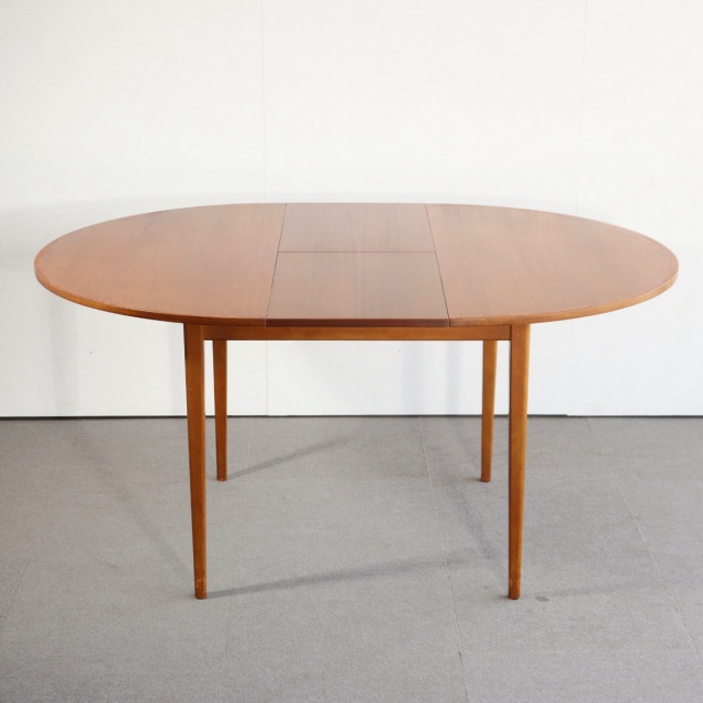 小さめラウンドダイニングテーブル| 英国ヴィンテージ家具 | 【親方の