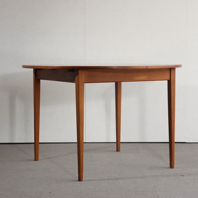 小さめラウンドダイニングテーブル| 英国ヴィンテージ家具 | 【親方の