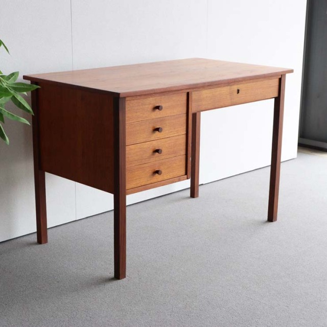 木製のヴィンテージデスク、24052