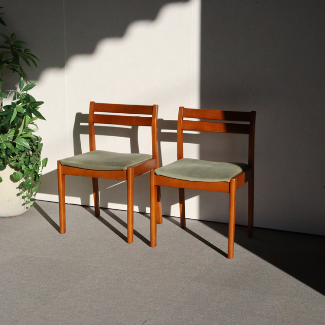 デンマーク製のヴィンテージダイニングチェア