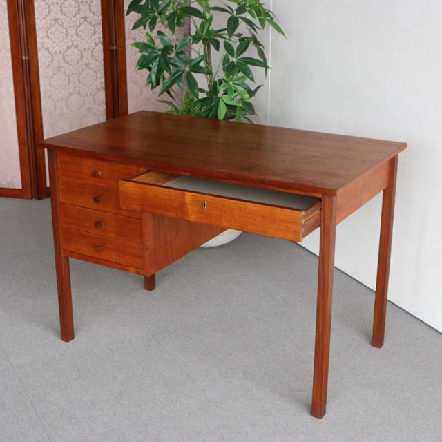 木製のヴィンテージデスク、24052
