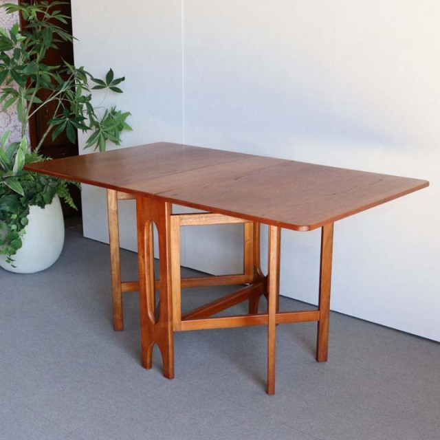 折りたたみ式の木製ダイニングテーブル、25146