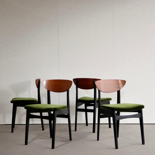 ネイサンNathanのダイニングチェア