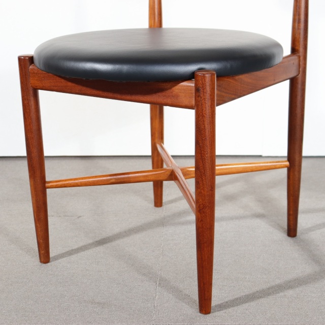 ジープランG-PLANのダイニングチェア