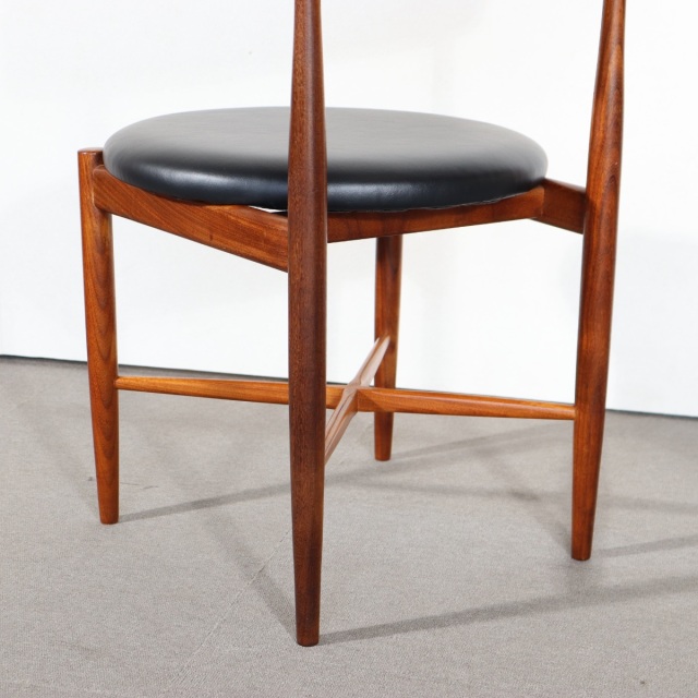 ジープランG-PLANのダイニングチェア