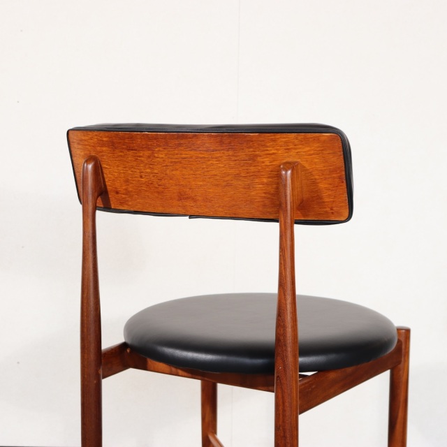 ジープランG-PLANのダイニングチェア