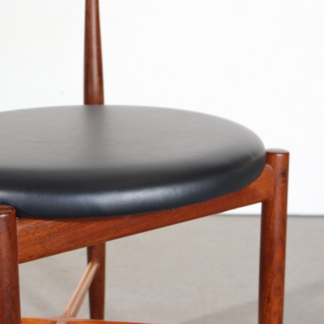 ジープランG-PLANのダイニングチェア