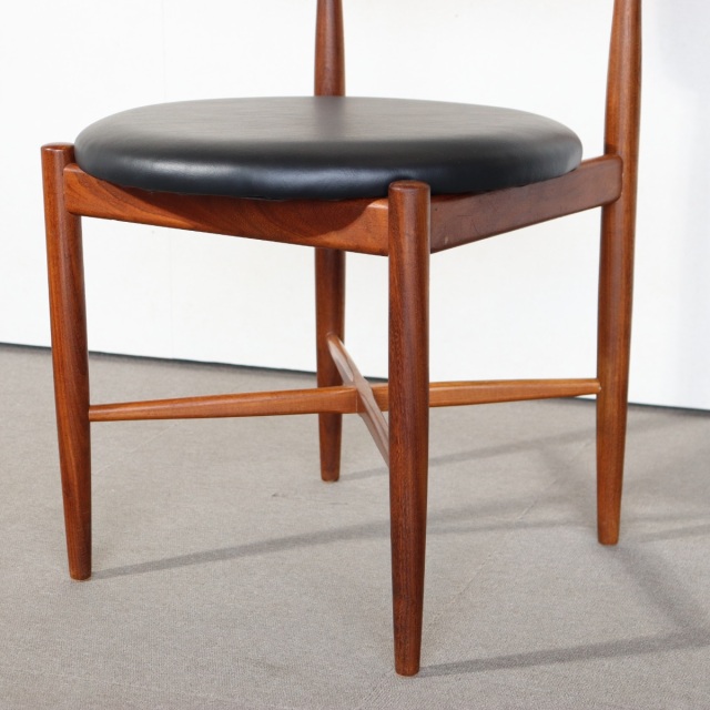 ジープランG-PLANのダイニングチェア