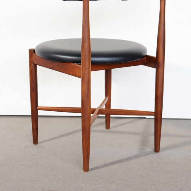 ジープランG-PLANのダイニングチェア