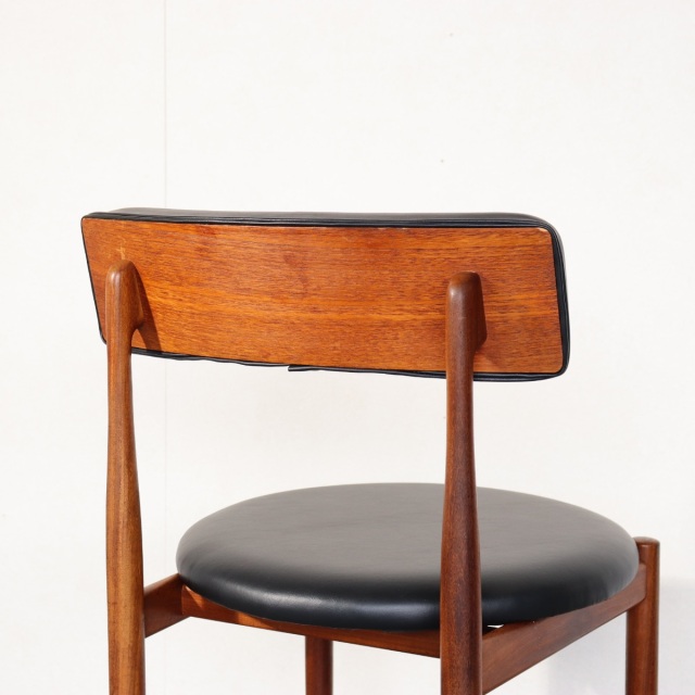 ジープランG-PLANのダイニングチェア