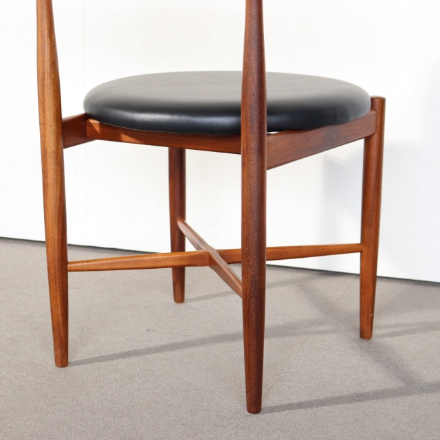 ジープランG-PLANのダイニングチェア