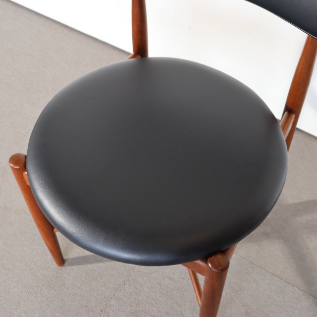 ジープランG-PLANのダイニングチェア