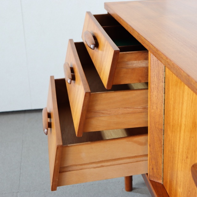 拝啓 ジェンティーク親方様】 JENTIQUE製サイドボード 送料込