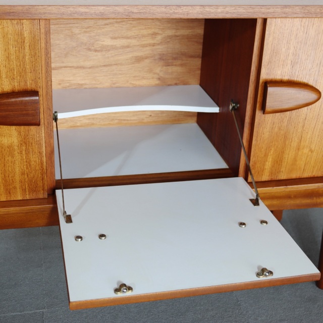 送料込み！ 【拝啓 ジェンティーク親方様】 JENTIQUE製サイドボード