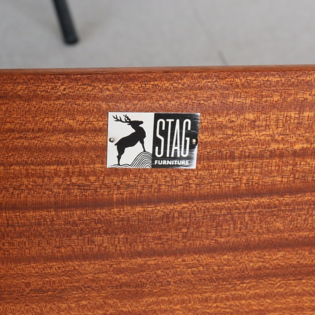スタッグStagのcantanaチェスト