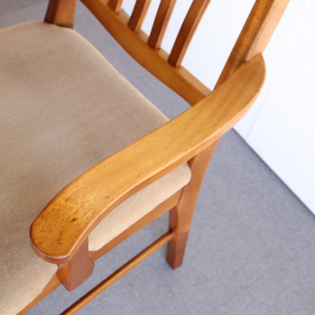 英国ヴィンテージのダイニングチェア