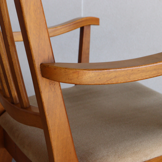 英国ヴィンテージのダイニングチェア