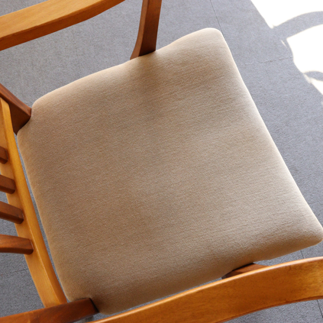 英国ヴィンテージのダイニングチェア