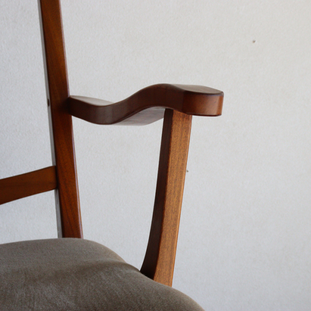 英国ヴィンテージのダイニングチェア