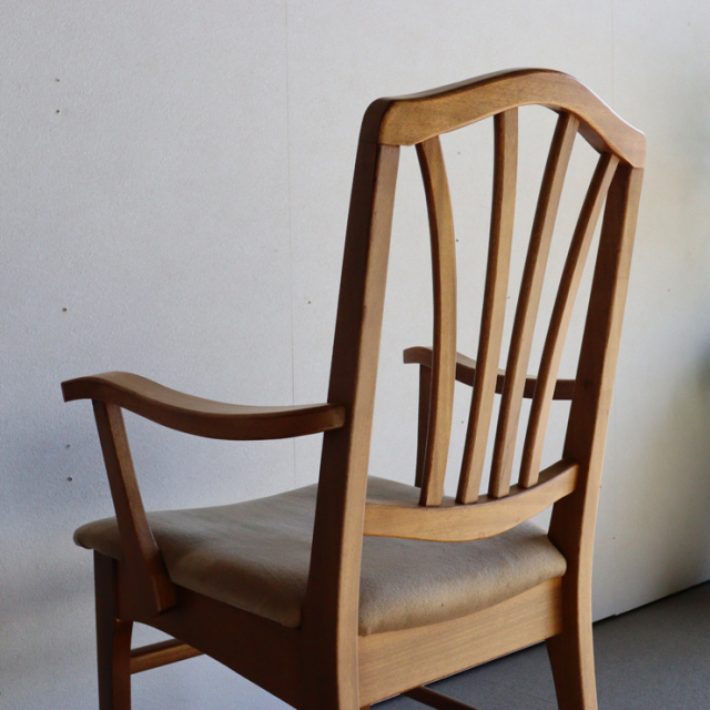 英国ヴィンテージのダイニングチェア