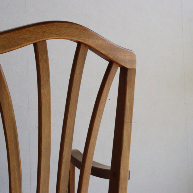 英国ヴィンテージのダイニングチェア