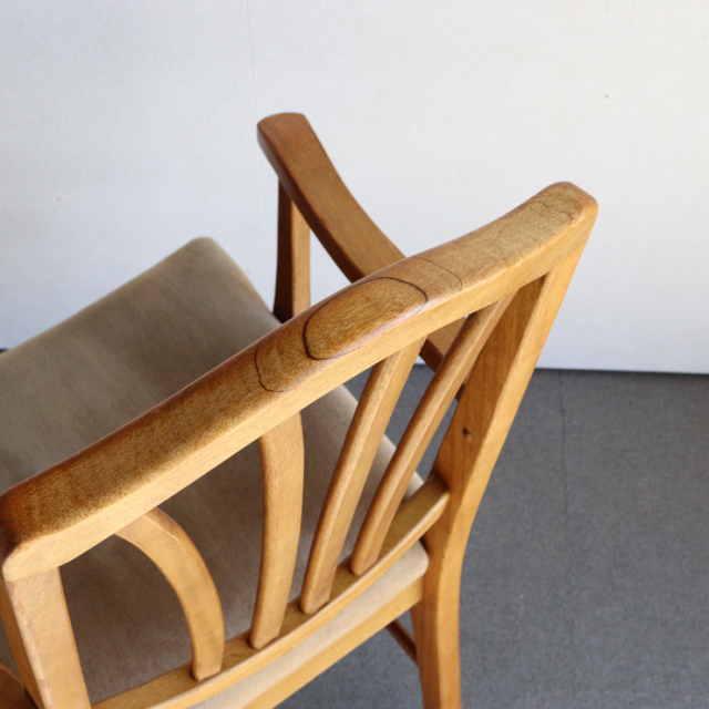 英国ヴィンテージのダイニングチェア