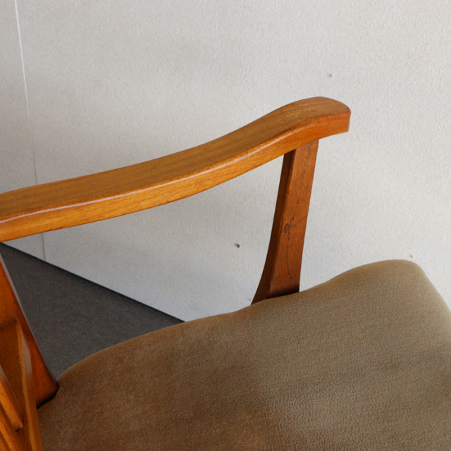 英国ヴィンテージのダイニングチェア