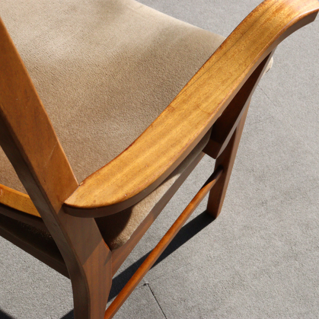 英国ヴィンテージのダイニングチェア