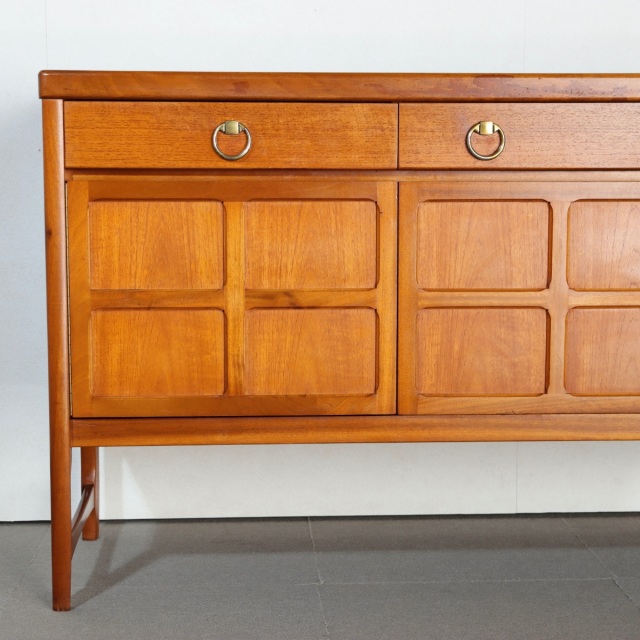 nathan/ネイサン　北欧ヴィンテージ　チーク　サイドボード 送料込み 【木目が大好きなあなた好み】ネイサンNATHAN製サイドボード