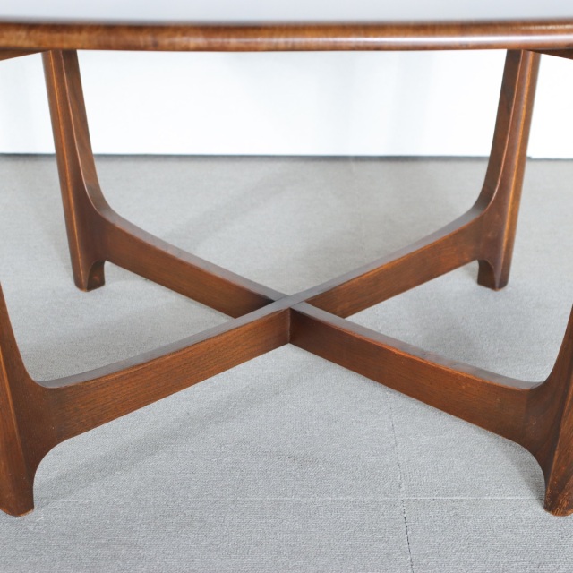 アーコールERCOLのコーヒーテーブル