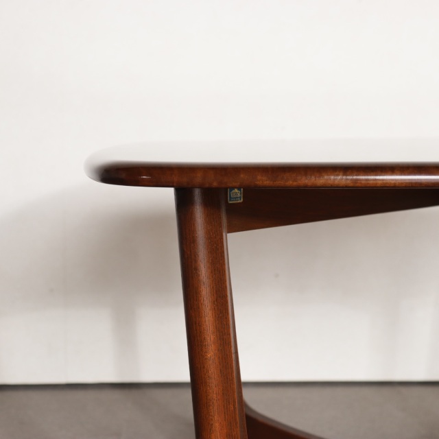 アーコールERCOLのコーヒーテーブル