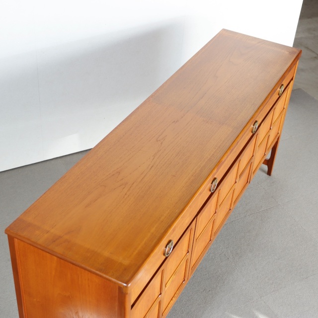 送料込み！ 【自分ウケ】ネイサンNATHAN製サイドボード